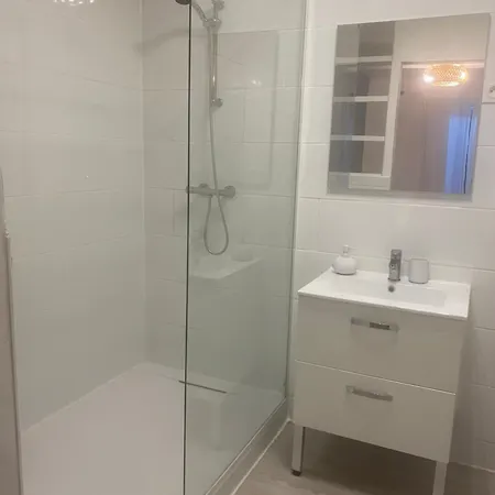 Quarto em Acomodações Particulares Maison De Village Alairac